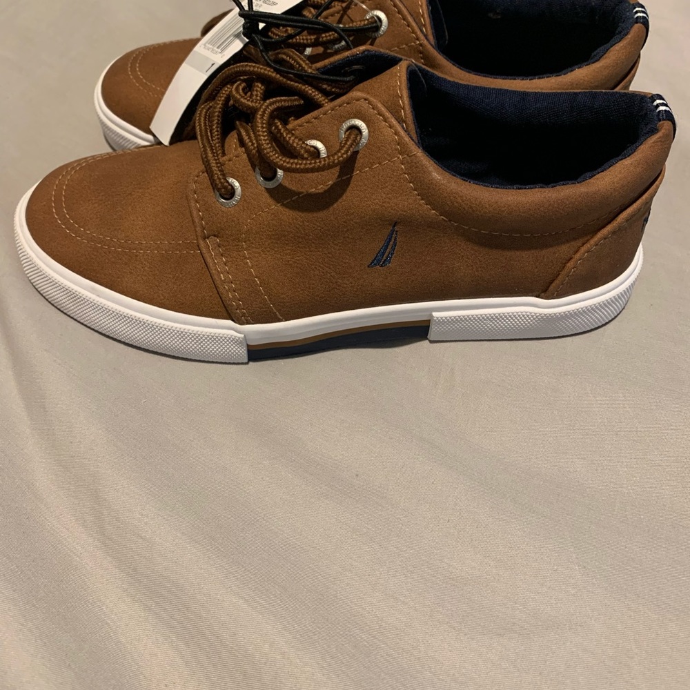 Brand new size 1 Nautica boys shoes